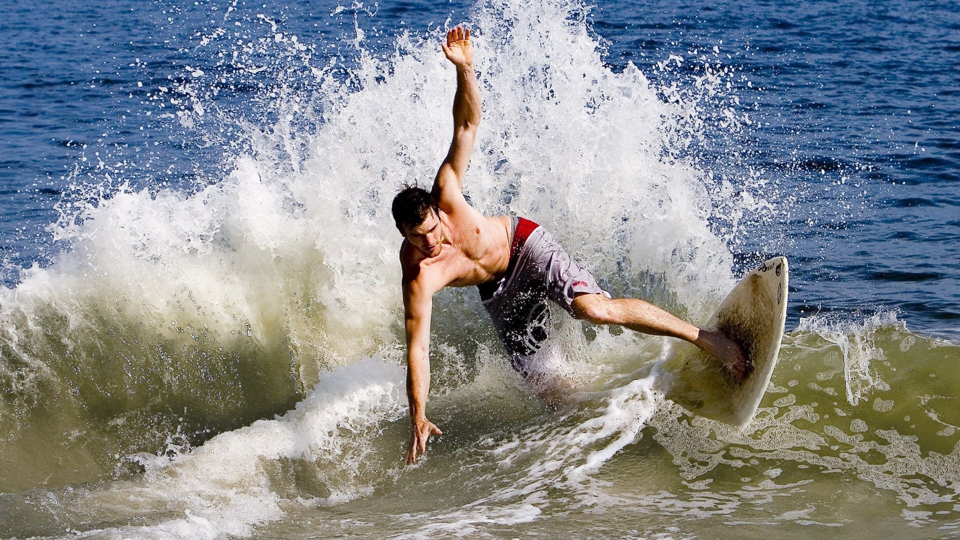 欧洲杯变阵带来惊喜：战术革新，场面精彩！，欧洲杯迎来结局